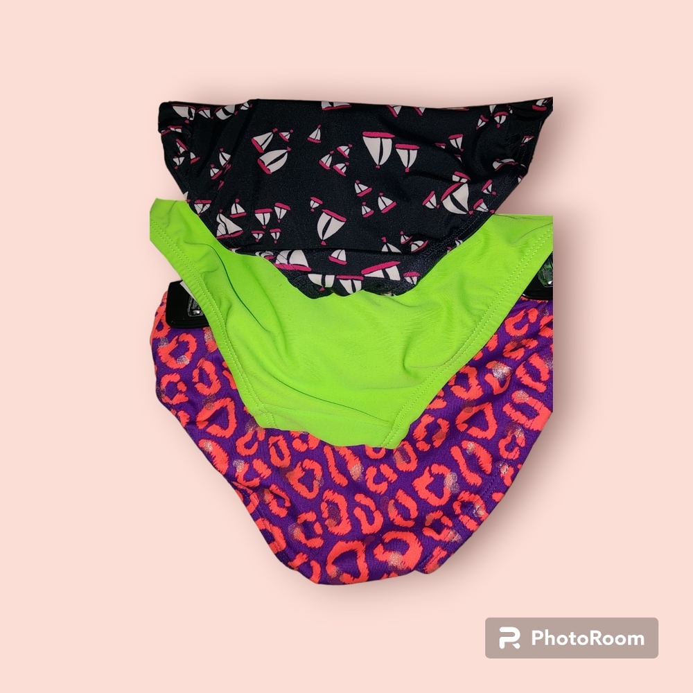 ^ 3 Girls Swim Bottoms
